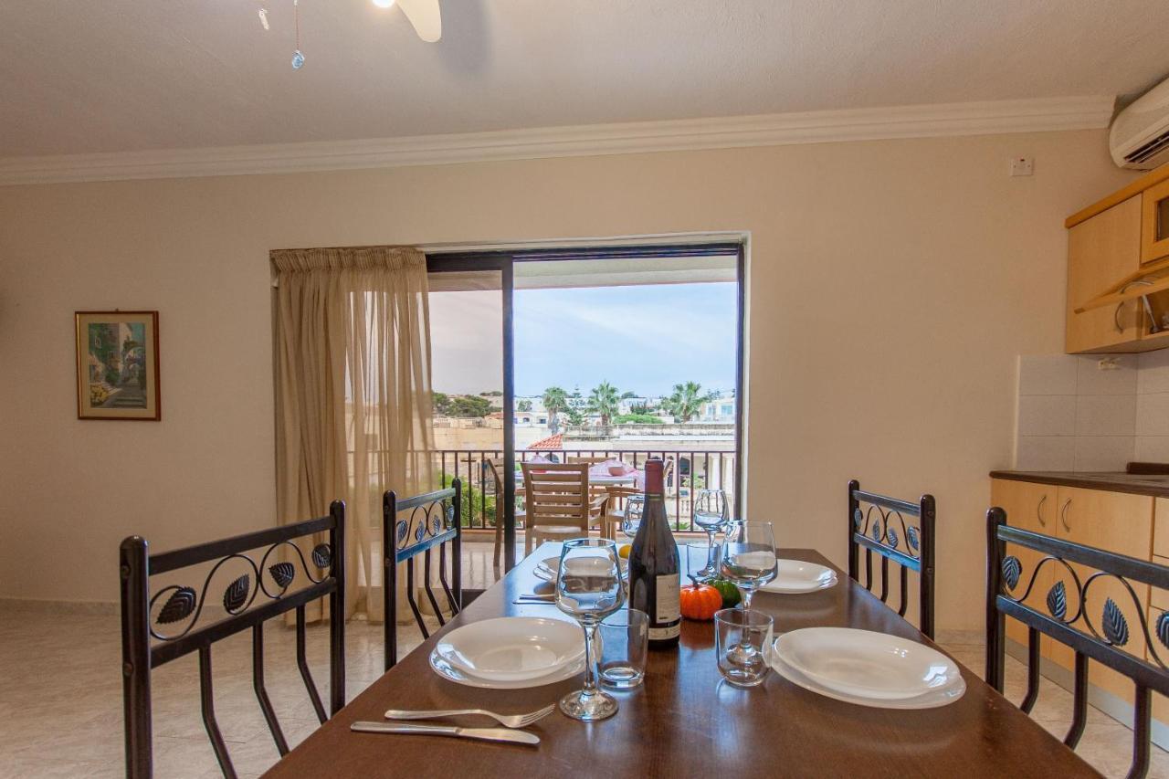 Pool And Sea Merill Apartments - Happy Rentals Mellieħa Kültér fotó