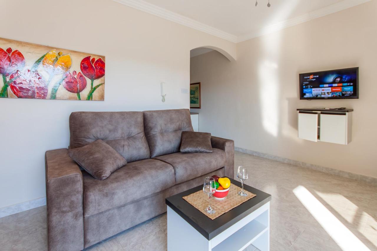 Pool And Sea Merill Apartments - Happy Rentals Mellieħa Kültér fotó